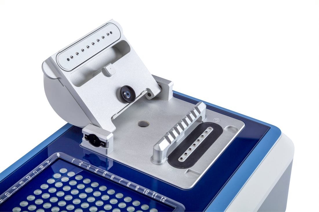 Thermo Scientific NanoDrop Eight UV-Vis Microvolume Spectrophotometer